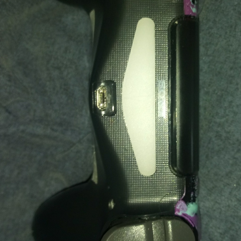 Sony DualShock 4 controller - Picture 4 of 6